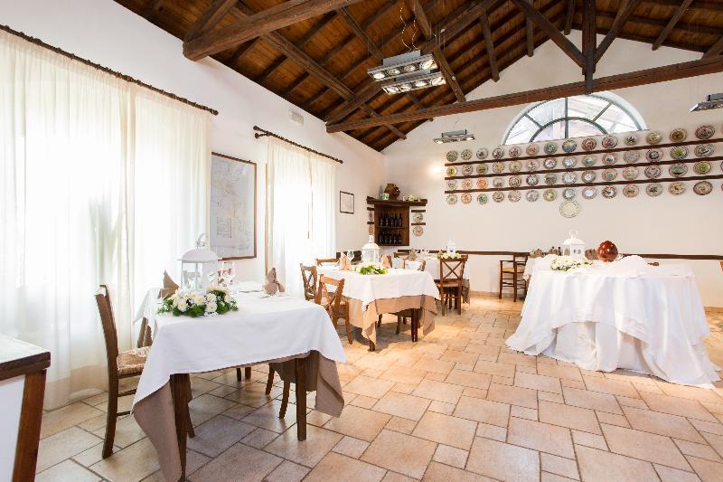 Tenuta Del Barco Winerestaurant And Hospitality Pulsano Exterior photo